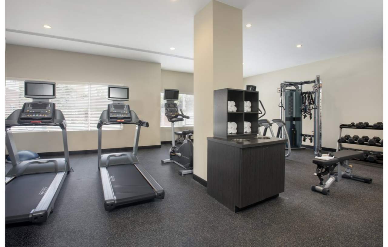 Candlewood Suites - Miami Exec Airport - Kendall By Ihg Country Walk Dış mekan fotoğraf