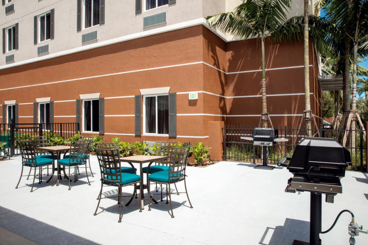 Candlewood Suites - Miami Exec Airport - Kendall By Ihg Country Walk Dış mekan fotoğraf
